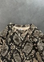 AKIMBO CREWNECK – PYTHON (2)
