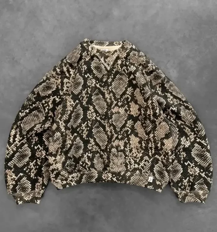 AKIMBO CREWNECK – PYTHON (4)