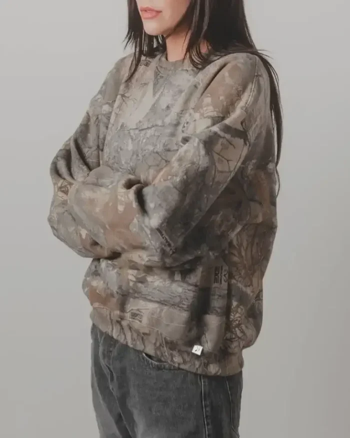 AKIMBO CREWNECK – REALTREE® CAMO (2)