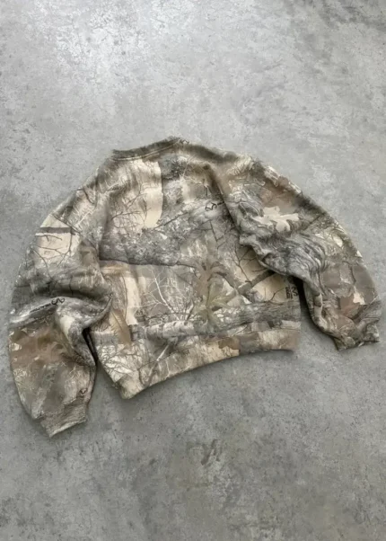 AKIMBO CREWNECK – REALTREE® CAMO (4)