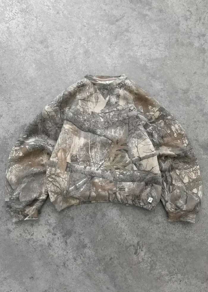 AKIMBO CREWNECK – REALTREE® CAMO (5)
