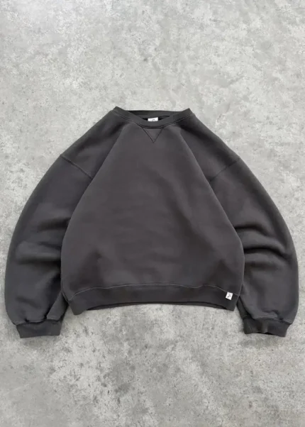 AKIMBO STRAIGHT CREWNECK (9)